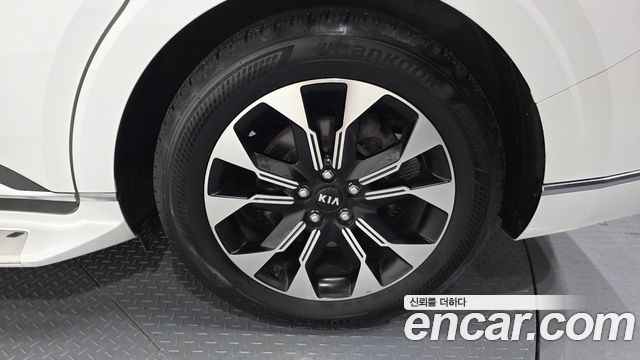 Kia Carnival (IV) Gasoline 9-Seater Hi-Limousine Signature 2021 — фото 21