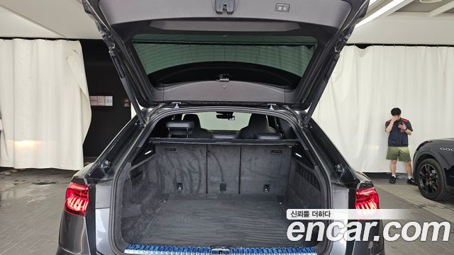 Audi Q8 (4M) 55 TFSI Quattro Premium 2021 — фото 24