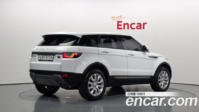 Land Rover Range Rover Evoque 2.0 TD4 SE 2018 — фото 2