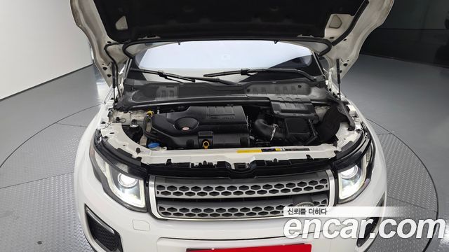 Land Rover Range Rover Evoque 2.0 TD4 SE 2018 — фото 6