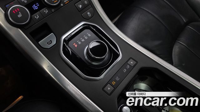 Land Rover Range Rover Evoque 2.0 TD4 SE 2018 — фото 9