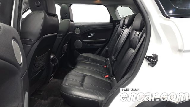 Land Rover Range Rover Evoque 2.0 TD4 SE 2018 — фото 12