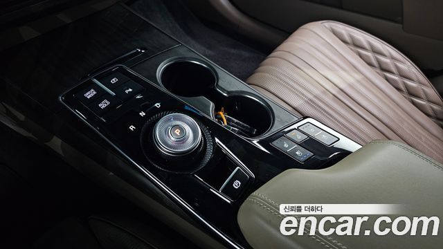 Kia K8 Hybrid Signature 2023 — фото 9