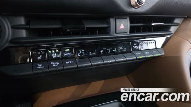 Toyota Crown Crossover 2.5 4WD Hybrid 2026 — фото 20