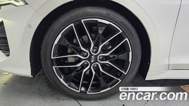 Kia K5 (III) 1.6 Turbo Signature 2021 — фото 5