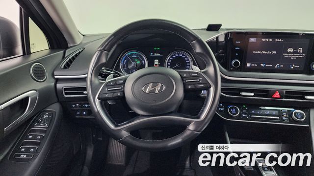 Hyundai Sonata Hybrid (DN8) Modern 2022 — фото 13