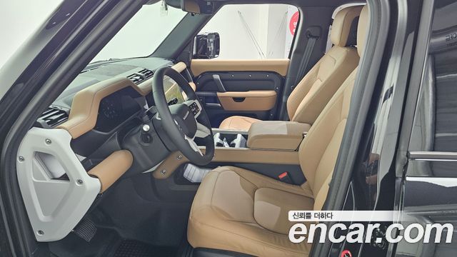 Land Rover Defender (L663) 110 D300 X-Dynamic HSE 2026 — фото 3