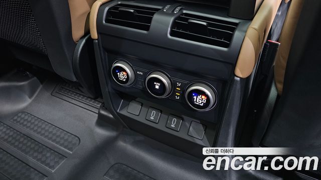 Land Rover Defender (L663) 110 D300 X-Dynamic HSE 2026 — фото 18