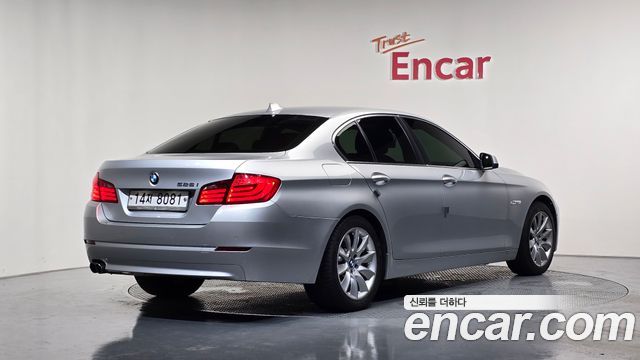 BMW 5 Series (F10) 528i 2012 — фото 2