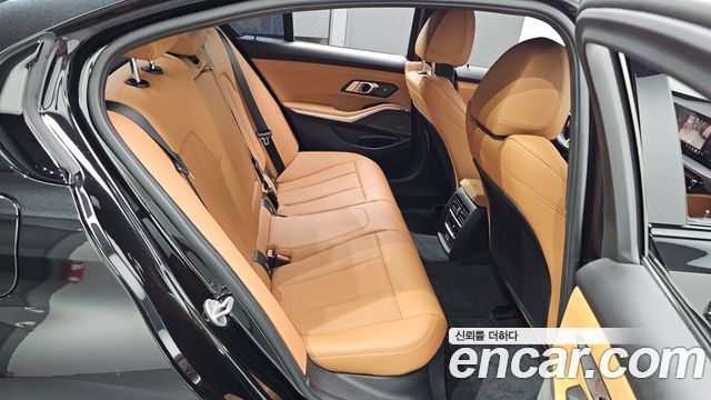 BMW 3 Series (G20) 320i M Sport 2025 — фото 11