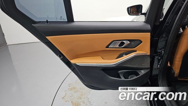 BMW 3 Series (G20) 320i M Sport 2025 — фото 25