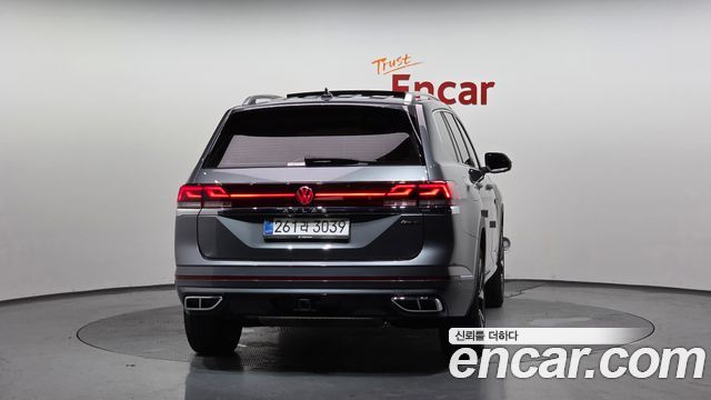 Volkswagen Atlas 2.0 TSI R-LINE 7-Seater 2025 — фото 4