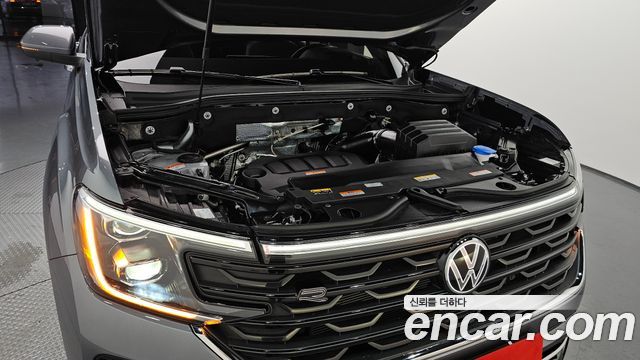 Volkswagen Atlas 2.0 TSI R-LINE 7-Seater 2025 — фото 6