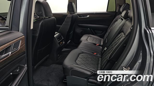 Volkswagen Atlas 2.0 TSI R-LINE 7-Seater 2025 — фото 15