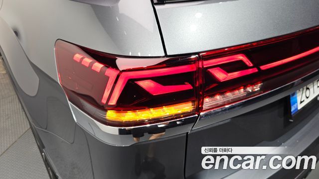 Volkswagen Atlas 2.0 TSI R-LINE 7-Seater 2025 — фото 29