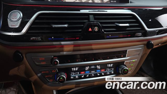 BMW 7 Series (G11) 730Ld xDrive M Sport 2020 — фото 17