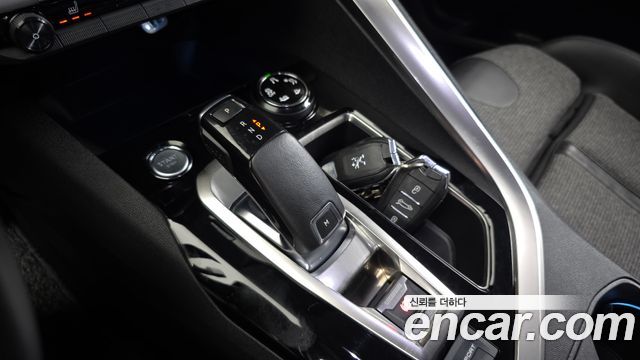 Peugeot 5008 (II) 1.6 BlueHDi Allure 2018 — фото 9