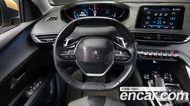 Peugeot 5008 (II) 1.6 BlueHDi Allure 2018 — фото 13