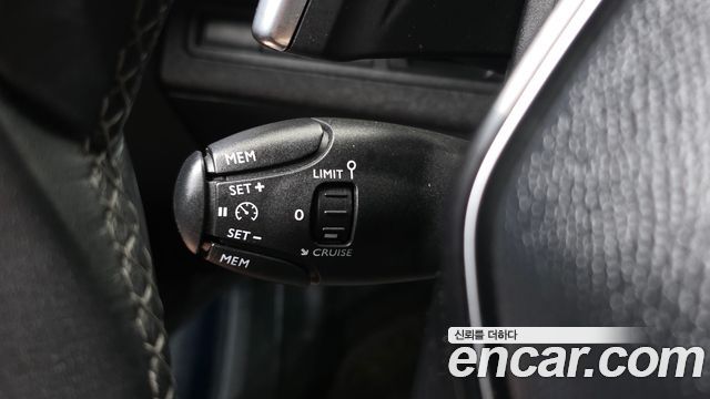 Peugeot 5008 (II) 1.6 BlueHDi Allure 2018 — фото 17