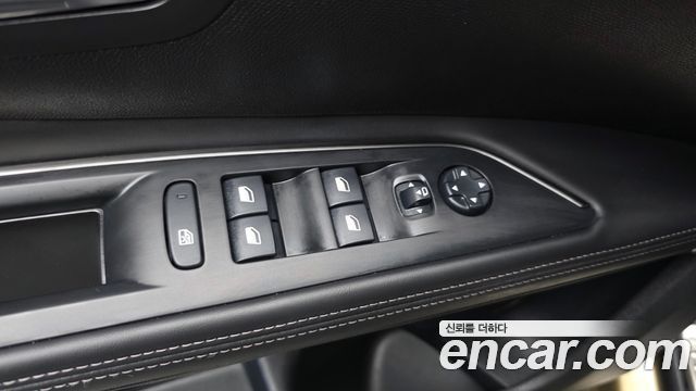 Peugeot 5008 (II) 1.6 BlueHDi Allure 2018 — фото 30