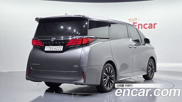 Toyota Alphard (IV) 2.5 HEV Executive AWD 2025 — фото 2