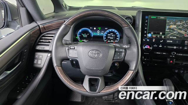 Toyota Alphard (IV) 2.5 HEV Executive AWD 2025 — фото 12