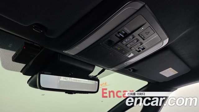 Toyota Alphard (IV) 2.5 HEV Executive AWD 2025 — фото 29