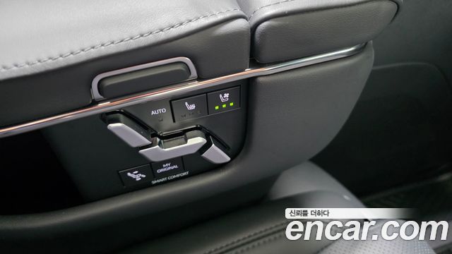 Toyota Alphard (IV) 2.5 HEV Executive AWD 2025 — фото 30