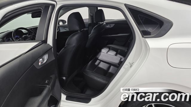 Kia K3 (II) 1.6 Prestige 2022 — фото 11