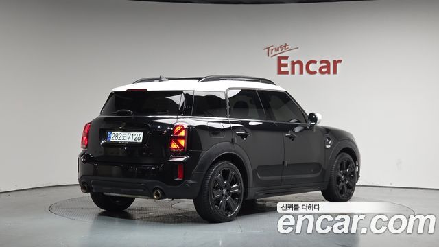 MINI Cooper S Countryman ALL4 Classic Launch Pack 2nd 2023 — фото 2