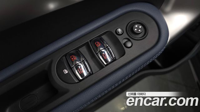 MINI Cooper S Countryman ALL4 Classic Launch Pack 2nd 2023 — фото 30