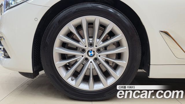 BMW 5 Series (G30) 530i Luxury Plus 2019 — фото 6