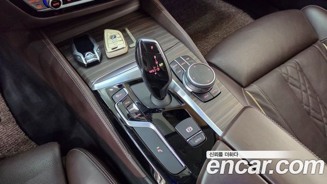 BMW 5 Series (G30) 530i Luxury Plus 2019 — фото 15