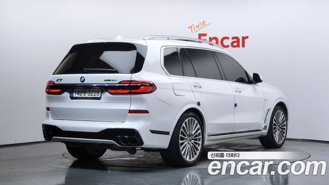 BMW X7 (G07) xDrive 40i Design Pure Excellence 7-Seater 2021 — фото 2