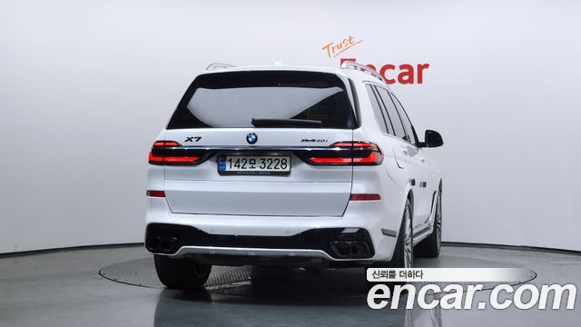 BMW X7 (G07) xDrive 40i Design Pure Excellence 7-Seater 2021 — фото 4