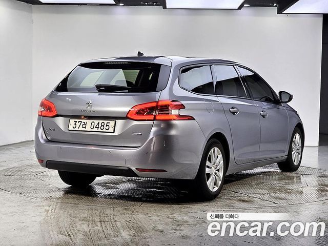 Peugeot 308SW (II) 1.6 BlueHDi Allure 2016 — фото 4