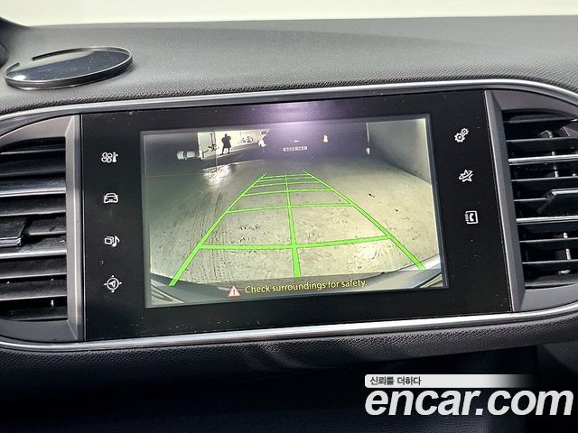 Peugeot 308SW (II) 1.6 BlueHDi Allure 2016 — фото 18
