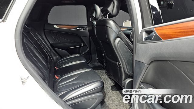 Lincoln MKC 2.0 AWD 2019 — фото 11