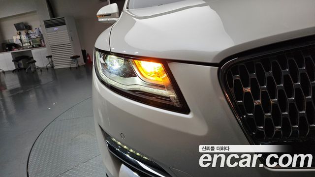 Lincoln MKC 2.0 AWD 2019 — фото 22