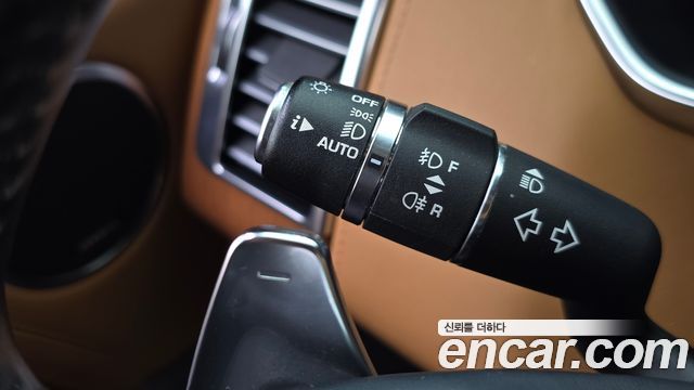 Land Rover Range Rover (IV) 4.4 SDV8 AB DIESEL 2018 — фото 38
