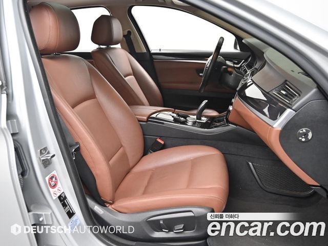 BMW 5 Series (F10) 520d xDrive 2015 — фото 10