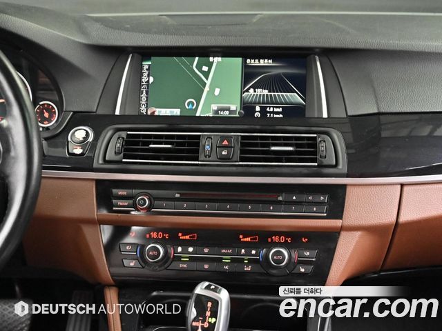 BMW 5 Series (F10) 520d xDrive 2015 — фото 18