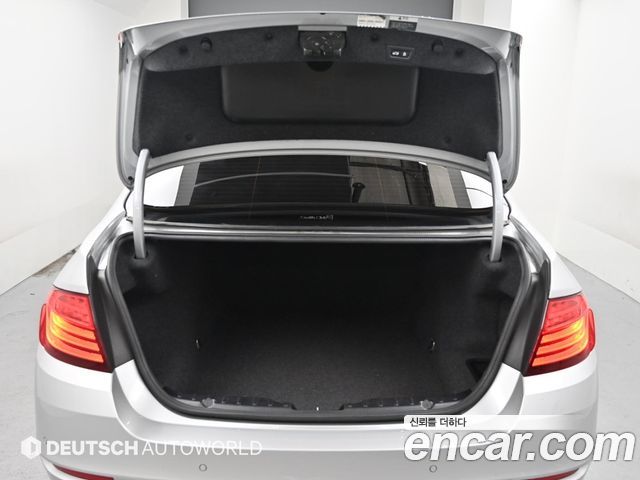 BMW 5 Series (F10) 520d xDrive 2015 — фото 23