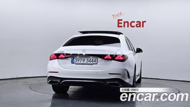 Mercedes-Benz E-Class (W214) E200 AMG Line 2026 — фото 4