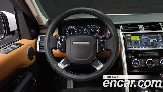 Land Rover Discovery 5 3.0 SD6 HSE Luxury 2019 — фото 13