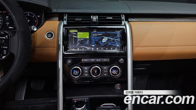 Land Rover Discovery 5 3.0 SD6 HSE Luxury 2019 — фото 14