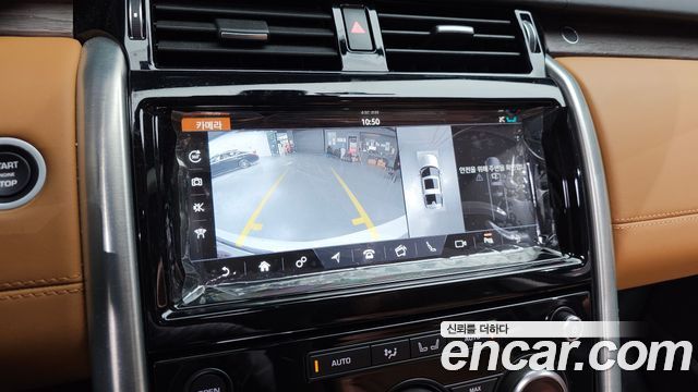 Land Rover Discovery 5 3.0 SD6 HSE Luxury 2019 — фото 15