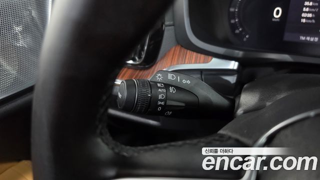 Volvo V60 Cross Country (II) B5 Ultra AWD 2025 — фото 29