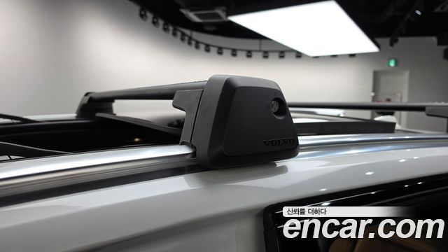 Volvo V60 Cross Country (II) B5 Ultra AWD 2025 — фото 31