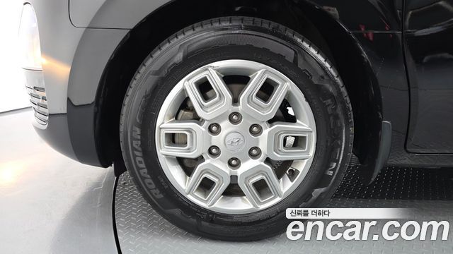 Hyundai Staria Cargo 5-Seater Modern 2023 — фото 5